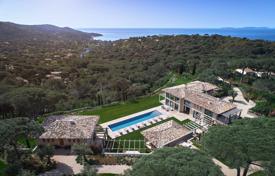 Villa – La Croix-Valmer, Côte d'Azur (French Riviera), France. Price on request