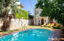 Three villas with pools in Kolymbari, Crete, Greece for 1,000,000 €