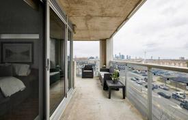 Apartment – The Queensway, Toronto, Ontario,  Canada for C$921,000
