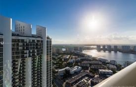 Furnished flat with ocean views in a residence on the first line of the beach, Sunny Isles Beach, Florida, USA for $749,000