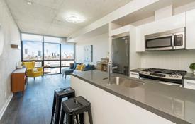 Apartment – Carlaw Avenue, Toronto, Ontario,  Canada for C$678,000