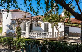 Villa – Avsallar, Antalya, Turkey for $204,000