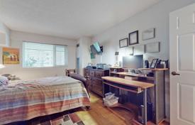 Apartment – Scarlett Road, Toronto, Ontario,  Canada for C$720,000