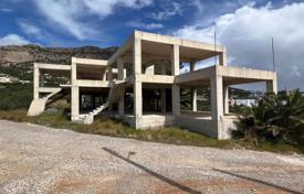 Concrete skeleton in seaside village, close to Ierapetra for 250,000 €