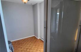 Apartment – Logan Avenue, Toronto, Ontario,  Canada for C$692,000