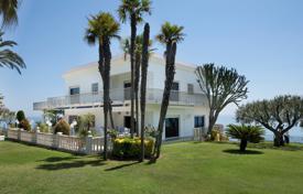 Luxury villa with a swimming pool and a garden on the first sea line, Sant Pol de Mar, Spain for 7,200 € per week