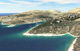 Land ideal for OPG, 70 m from the sea for 1,560,000 €