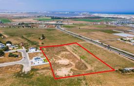 Field in Meneou-Dromolaxia, Larnaca for 550,000 €