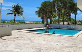 Condo – Ocean Drive, Miami Beach, Florida,  USA for $589,000