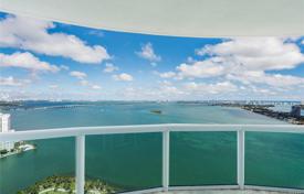 Three-bedroom snow-white apartment on the first line from the ocean in Edgewater, Florida, USA for 973,000 €