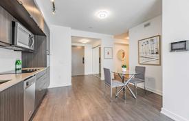 Apartment – York Street, Old Toronto, Toronto,  Ontario,   Canada for C$895,000