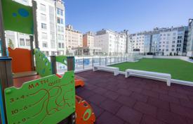 Apartment with large swimming pool, green areas, gym, Madrid for 730,000 €