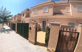 Furnished townhouse 400 m from the sea, Torre de la Horadada, Costa Blanca, Spain for 269,000 €
