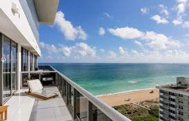 Two-level sunny penthouse on a sandy beach in Miami Beach, Florida, USA for $1,599,000