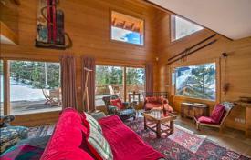 Four-level chalet with a sauna in the ski resort of Meribel, Alps, France for 24,000 € per week