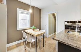 Apartment – Woodbine Avenue, Toronto, Ontario,  Canada for C$2,477,000