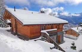 Detached house – Vaud, Switzerland for 3,360 € per week