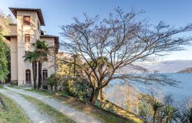 Spacious villa overlooking the lake with a garden and a private beach, Cannobio, Italy for 5,100,000 €