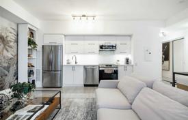Apartment – The Queensway, Toronto, Ontario,  Canada for C$855,000