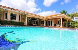 Luxury villa with a large plot, a swimming pool, garages and a terrace, Miami, USA for $1,790,000