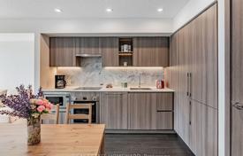 Apartment – Bathurst Street, Toronto, Ontario,  Canada for C$796,000