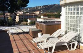 Comfortable penthouse with a spacious terrace, Castel Platja d'Aro, Spain for 265,000 €