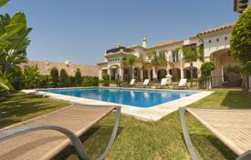 Two-storey villa 200 meters from the sea, Marbella, Costa del Sol, Spain for 7,700 € per week