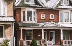Terraced house – Broadview Avenue, Toronto, Ontario,  Canada for C$1,626,000