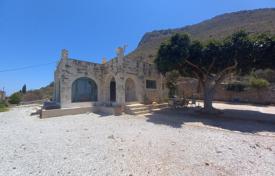 Stone villa with sea views and a large plot in Kokkino Chorio, Crete, Greece for 750,000 €