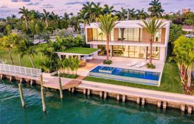 Modern villa with a pool, recreation area, a garden, a terrace and a garage, Bay Harbor Islands, USA for $13,500,000