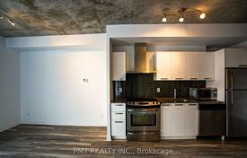 Apartment – Bathurst Street, Toronto, Ontario,  Canada for C$915,000