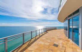Five-room snow-white penthouse on the beach in Hollywood, Florida, USA for 4,185,000 €