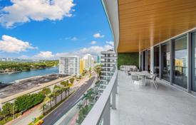 Condo – Miami Beach, Florida, USA for $2,995,000