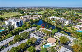 Condo – West End, Miami, Florida,  USA for $405,000