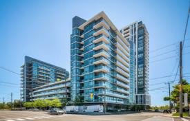 Apartment – The Queensway, Toronto, Ontario,  Canada for C$914,000