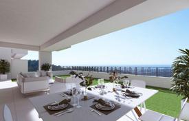 Penthouse with sea views in a residence with a swimming pool, Marbella, Spain for 520,000 €