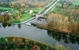 The peninsula is offered in a unique location on the banks of the Gauja River for 395,000 €