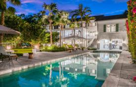 Comfortable villa with a pool, a tennis court, a docking station and a terrace, Coral Gables, USA for $33,000,000
