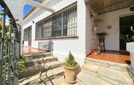 Villa – Fuengirola, Andalusia, Spain for 850,000 €
