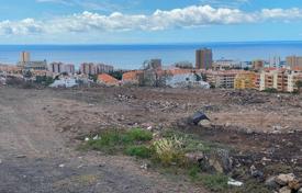 Land plot overlooking the ocean in Los Cristianos, Tenerife, Spain for 295,000 €