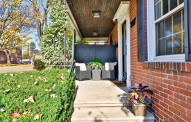 Terraced house – East York, Toronto, Ontario,  Canada for C$2,185,000