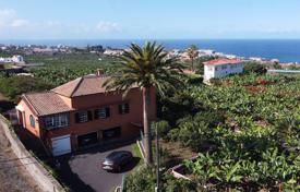 Unique manor house with a large plot in Puerto de la Cruz, Tenerife, Spain for 1,500,000 €