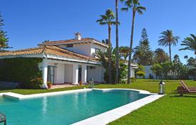 Three-level villa on the first line of the beach, Guadalmina, Andalusia, Spain for 13,500 € per week