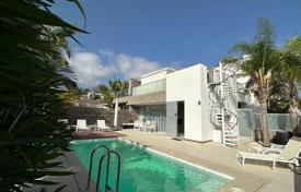 Exclusive three-storey villa with a pool and ocean views in Costa Adeje, Tenerife, Spain for 3,200,000 €