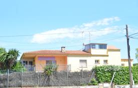 Three-storey house with terraces, 200 meters from the beach, Baixador, Spain. Price on request