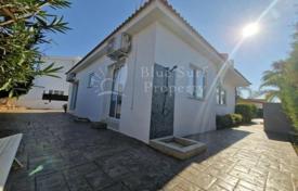 Beautiful, 2-bedroom bungalow on large plot, with Title deeds and swimming pool located in the highly sought after Ayia Thekla for 320,000 €
