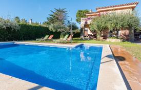 Two-storey cozy villa 300 m from the sea, Cambrils, Costa Dorada, Spain for 5,000 € per week