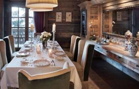Five-storey chalet with a swimming pool, a spa and a panoramic view, Courchevel, France. Price on request