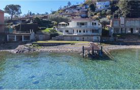 Exclusive villa on Lake Garda in San Felice del Benaco, Lombardy, Italy for 6,500,000 €
