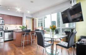 Apartment – Lake Shore Boulevard West, Etobicoke, Toronto,  Ontario,   Canada for C$1,111,000